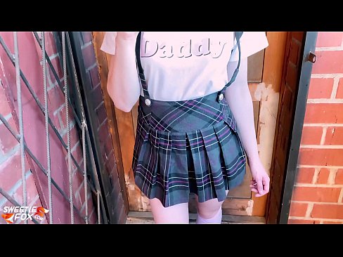❤️ Schoolgirl sûget har lul djip en neukt ynstee fan klassen. ❌ Porno by porno fy.pornpk.ru ﹏
